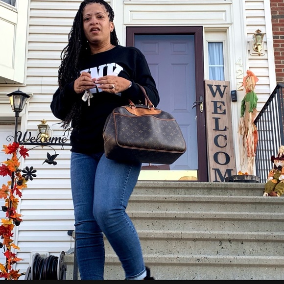 PreLoved Louis Vuitton Monogram Deauville - Picture 3 of 13